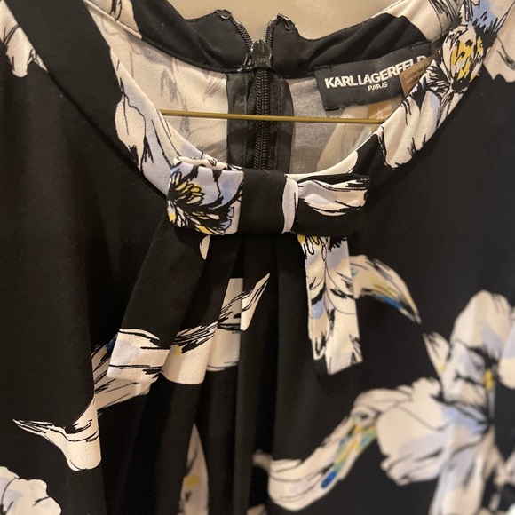 Polyester Top with bow size L - Picture 4 of 6